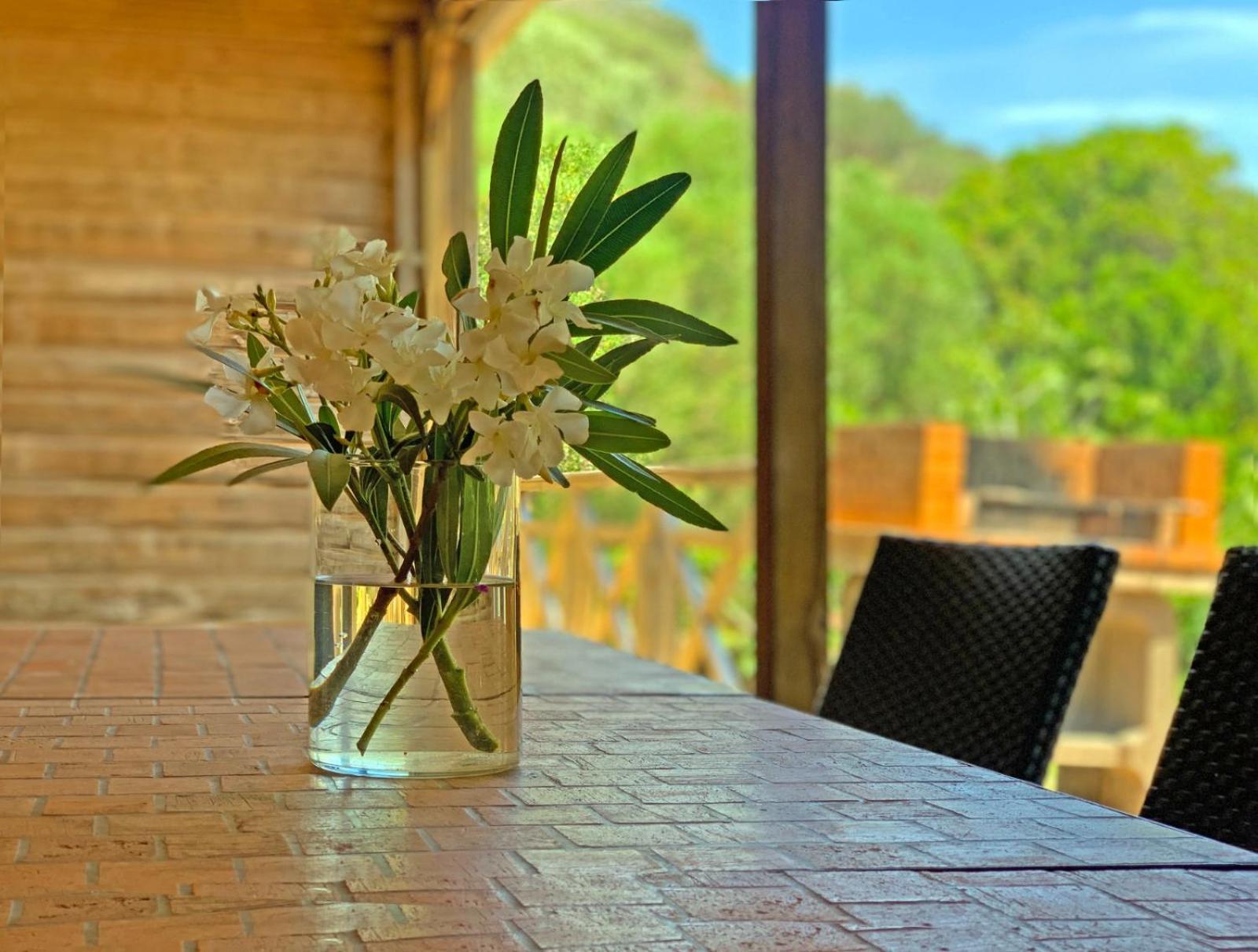 Hotel Maora Village Бонифачо Экстерьер фото