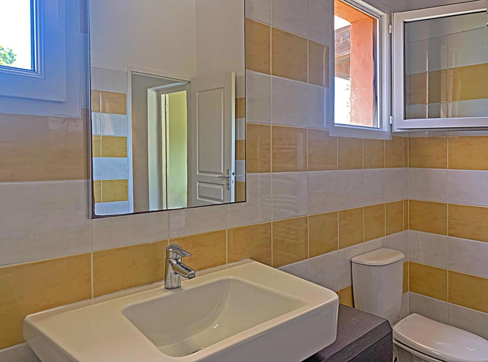Hotel Maora Village Бонифачо Экстерьер фото