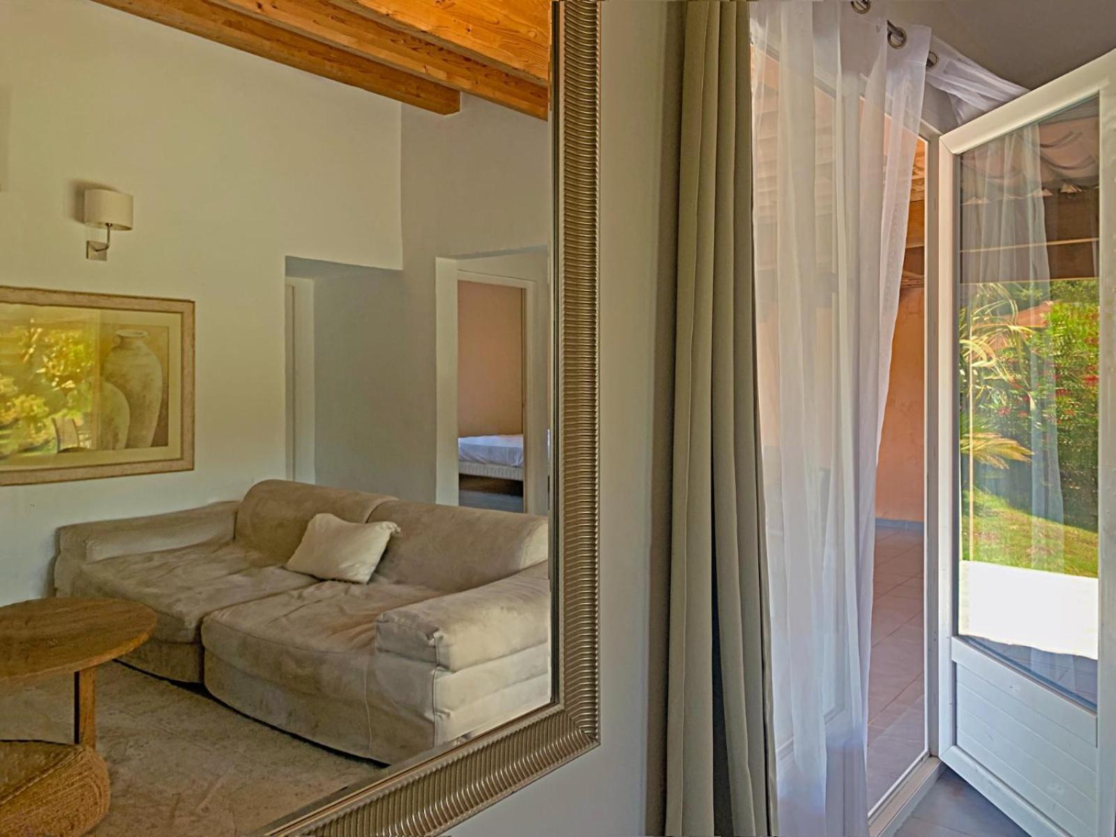 Hotel Maora Village Бонифачо Экстерьер фото