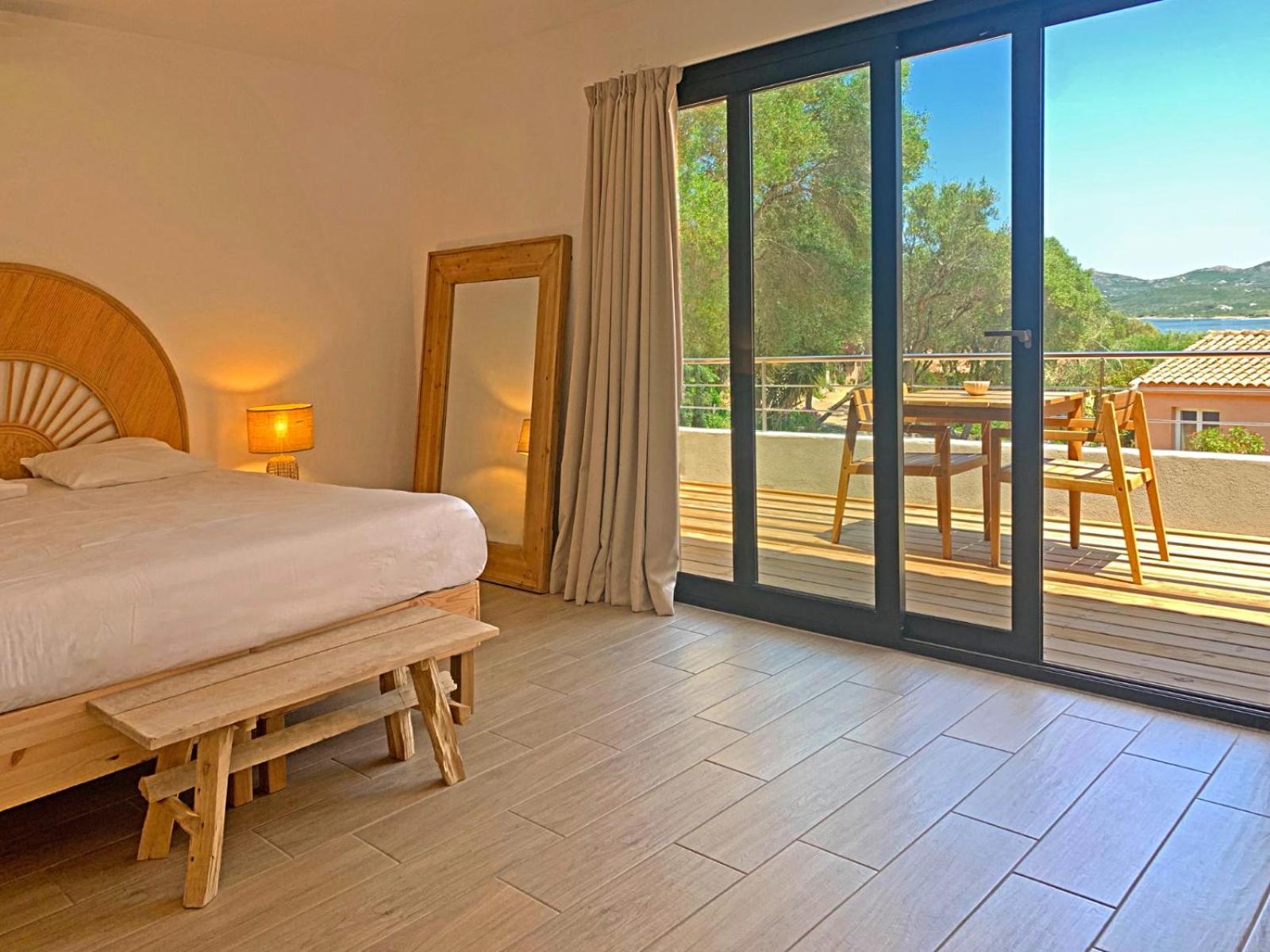 Hotel Maora Village Бонифачо Экстерьер фото