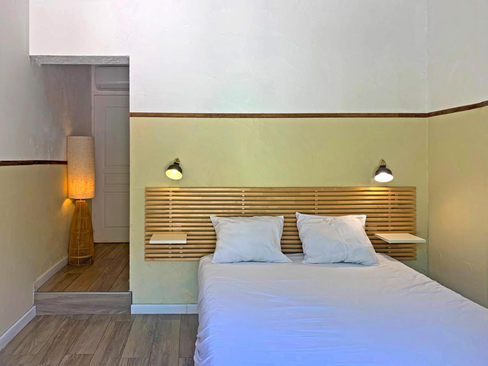 Hotel Maora Village Бонифачо Экстерьер фото